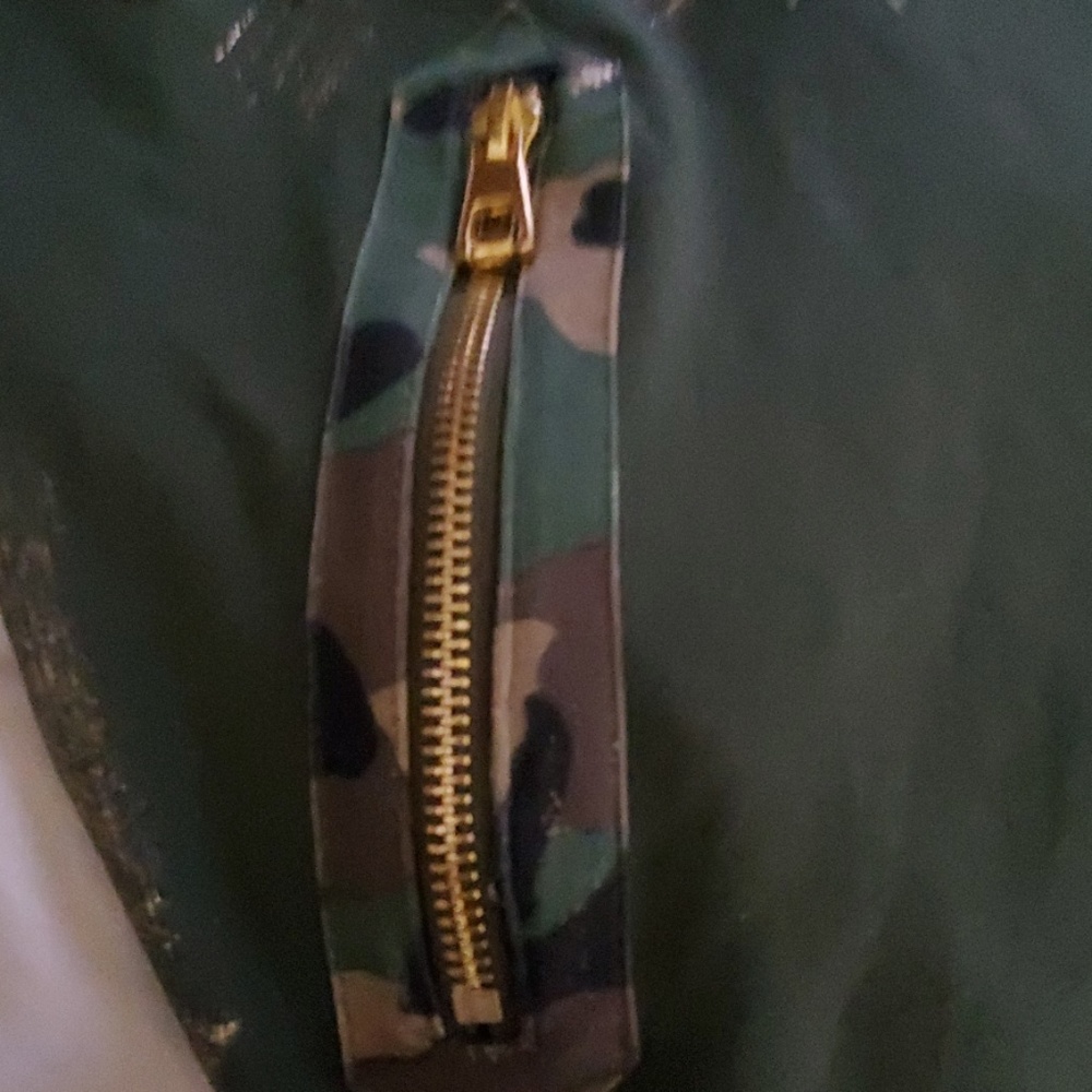 Hoodie - Picture 3 of 6